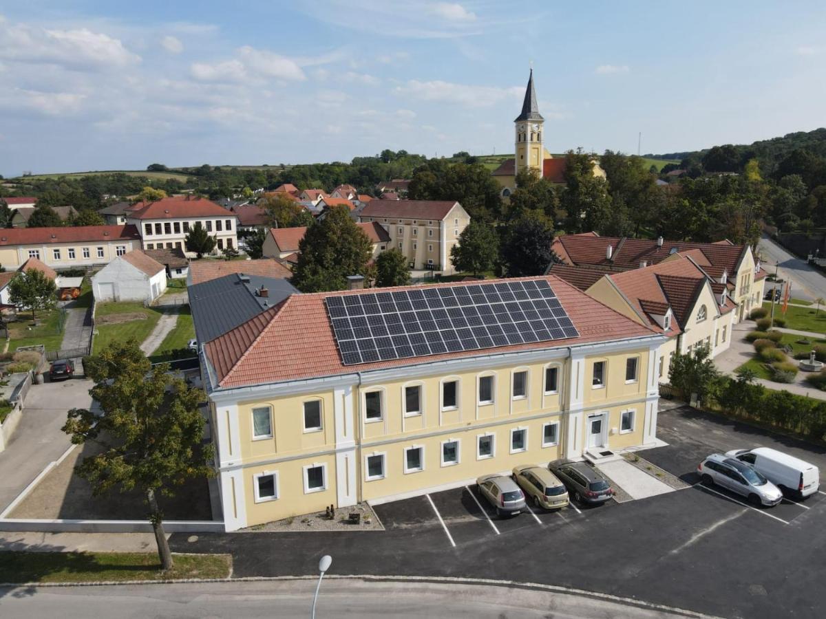 Weinlandmotel Ebenthal  Екстер'єр фото